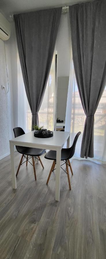 Balance 7 Apartment Koper Luaran gambar