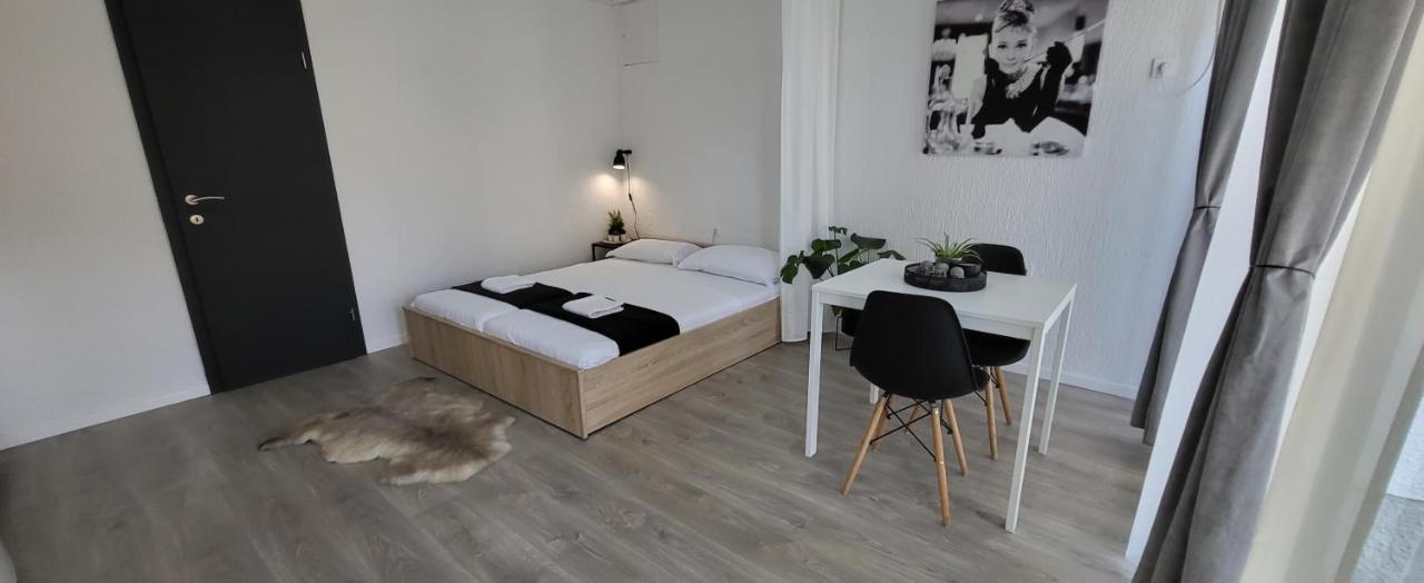 Balance 7 Apartment Koper Luaran gambar